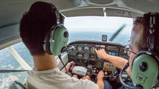 Learn to Fly a Plane Introductory Flight - 45 Minutes